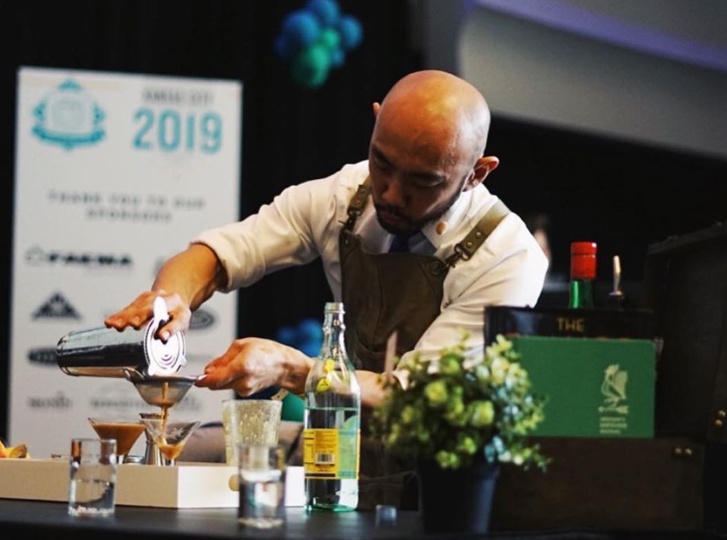 Matt Foster making drinks